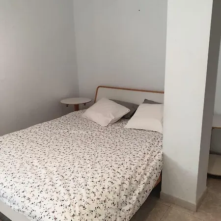 Atico De 150m2 Frente Al Mar Estepona